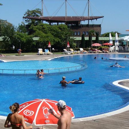 Admiral Apartments Aranyhomok Kültér fotó