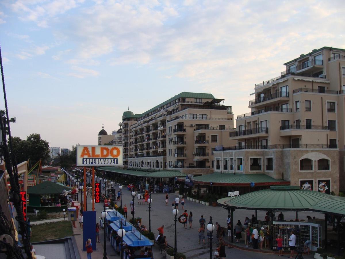 Admiral Apartments Aranyhomok Szoba fotó