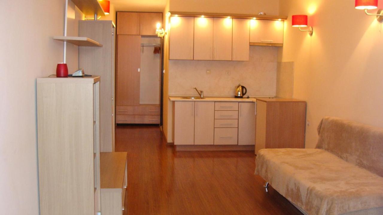 Admiral Apartments Aranyhomok Szoba fotó