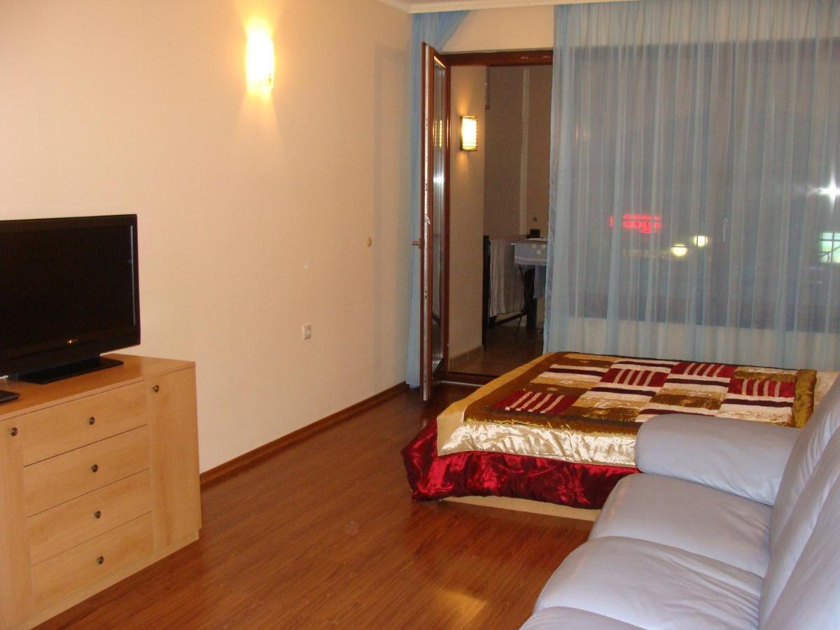 Admiral Apartments Aranyhomok Szoba fotó