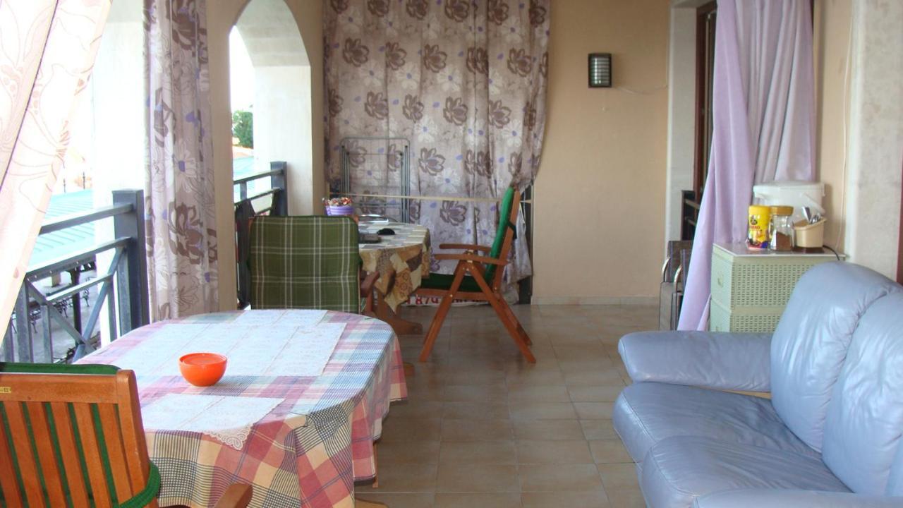 Admiral Apartments Aranyhomok Kültér fotó