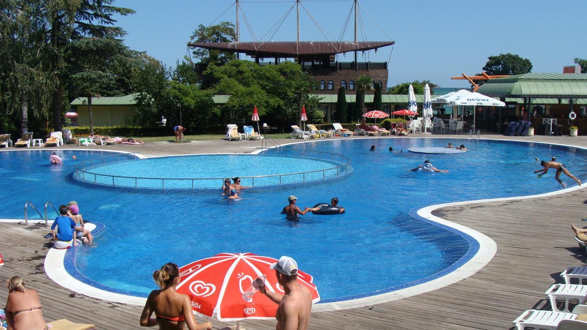 Admiral Apartments Aranyhomok Kültér fotó
